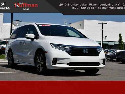 Used 2021 Honda Odyssey Touring image 1
