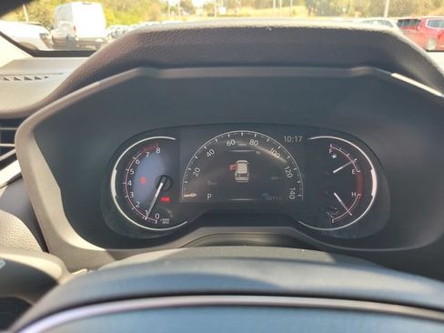 Used 2023 Toyota RAV4 XLE Premium FWD image 29