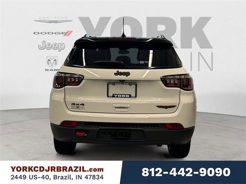 Used 2022 Jeep Compass Trailhawk w/ Sun and Sound Group image 4