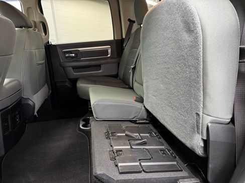 Used 2016 RAM 1500 Big Horn image 32