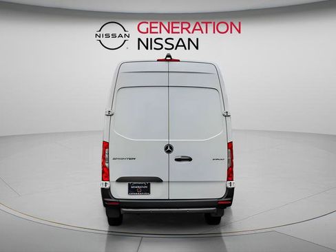 Used 2023 Mercedes-Benz Sprinter 2500 image 5