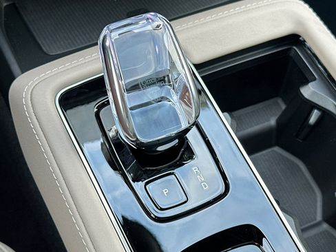 New 2026 Volvo XC90 B5 Plus w/ Protection Package image 25