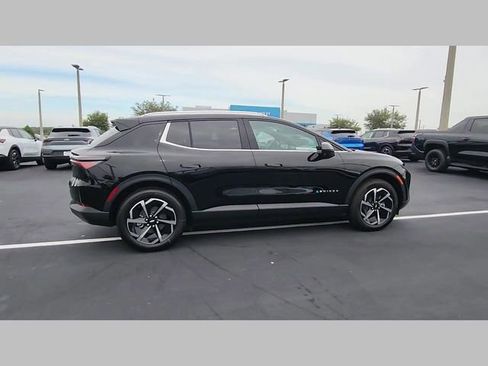 New 2026 Chevrolet Equinox EV LT image 31