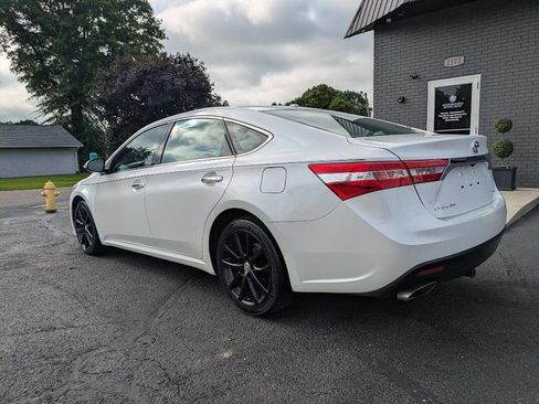 Used 2015 Toyota Avalon XLE Touring FWD image 3