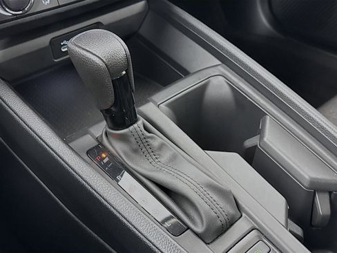 Certified 2023 Honda Accord EX image 16