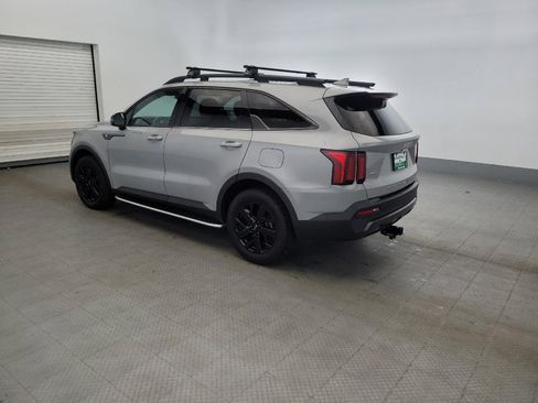 Used 2022 Kia Sorento S w/ Panoramic Sunroof Package AWD/4WD image 3