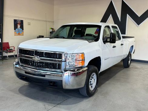 Used 2009 Chevrolet Silverado 2500 W/T AWD/4WD image 1