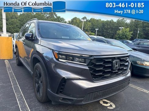 Used 2025 Honda Pilot Black Edition image 1