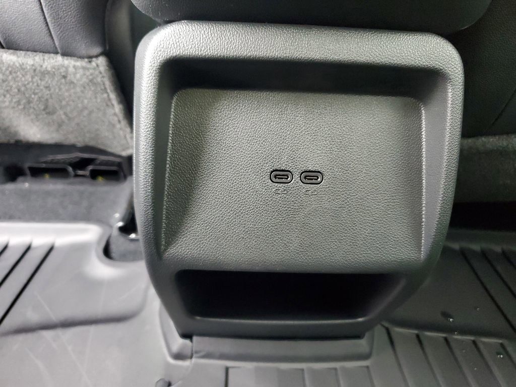 New 2026 Chevrolet Equinox EV LT FWD image 12