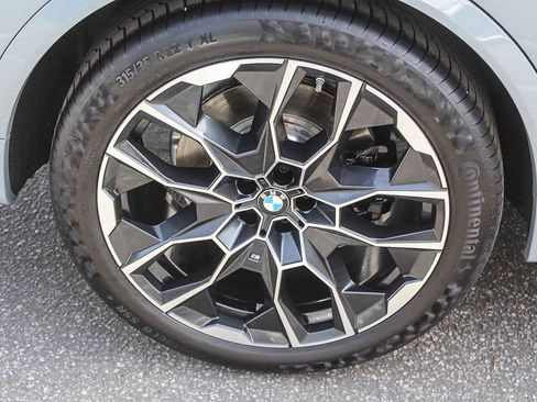 Used 2025 BMW X7 xDrive40i w/ M Sport Package image 8