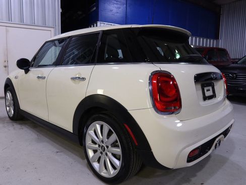 Used 2015 MINI Cooper S image 3