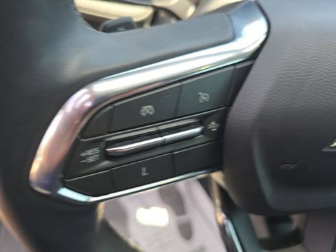 Used 2025 Chevrolet Equinox LT w/ Safety and Technology Package FWD image 22