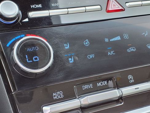 Used 2024 Hyundai Santa Fe Calligraphy FWD image 14