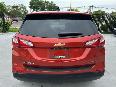 Used 2020 Chevrolet Equinox LS w/ LS Convenience Package image 6