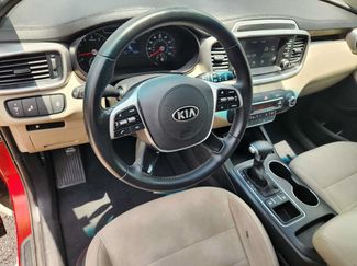 Used 2020 Kia Sorento S FWD video 2