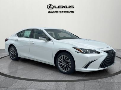 New 2025 Lexus ES 300h w/ Luxury Package