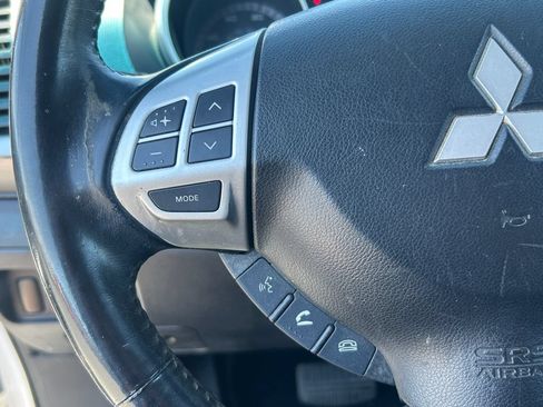 Used 2007 Mitsubishi Outlander ES FWD image 16