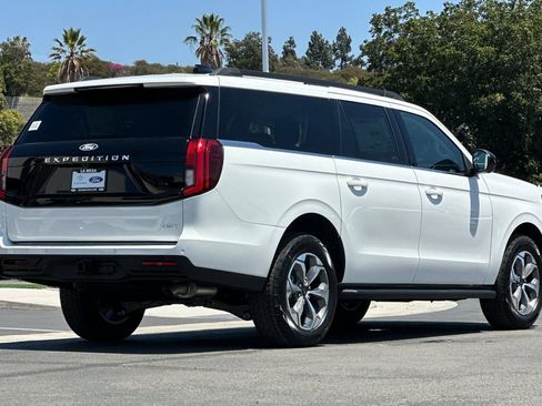 New 2027 Ford Expedition Max Active AWD/4WD image 3