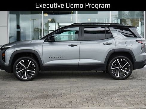 Used 2026 Chevrolet Equinox RS w/ Convenience Package III FWD image 5