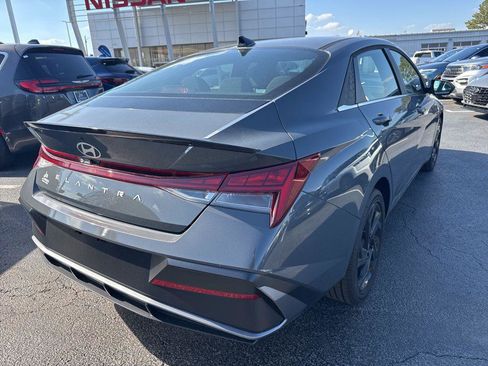 New 2026 Hyundai Elantra SEL Sport FWD image 5