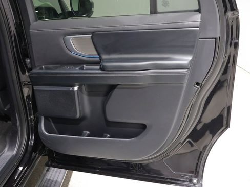 Used 2025 Ford Expedition Max Platinum AWD/4WD image 21