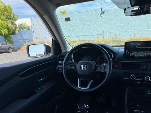 Used 2023 Honda Pilot EX-L image 23