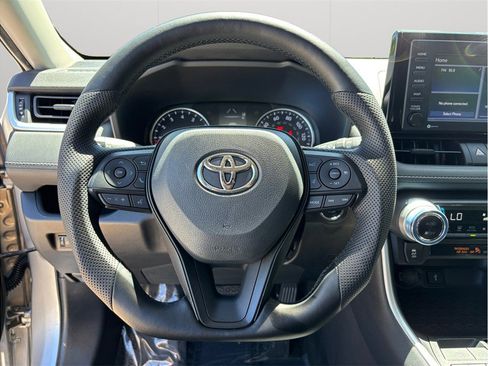 Used 2022 Toyota RAV4 XLE image 23