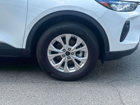 Used 2025 Ford Escape Active w/ Cold Weather Package AWD/4WD image 6