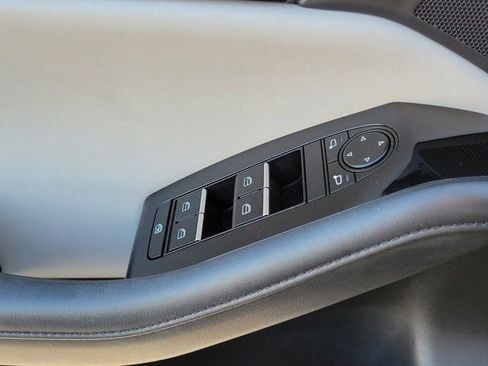 Used 2023 MAZDA MAZDA3 s image 28