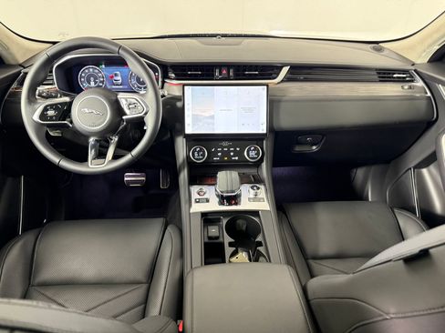 Used 2023 Jaguar F-PACE S image 16