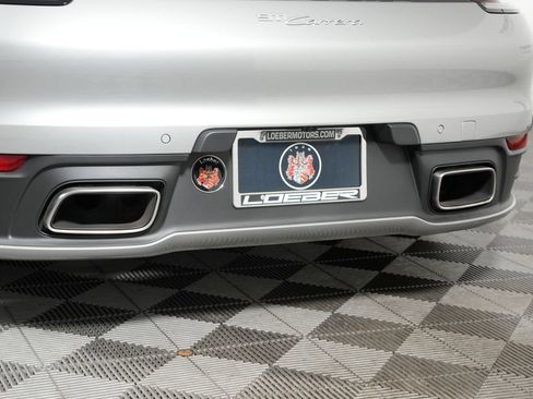 Certified 2024 Porsche 911 Carrera RWD image 15