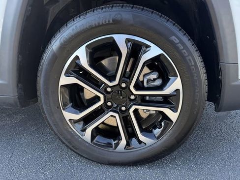 Used 2024 Jeep Compass Limited image 33