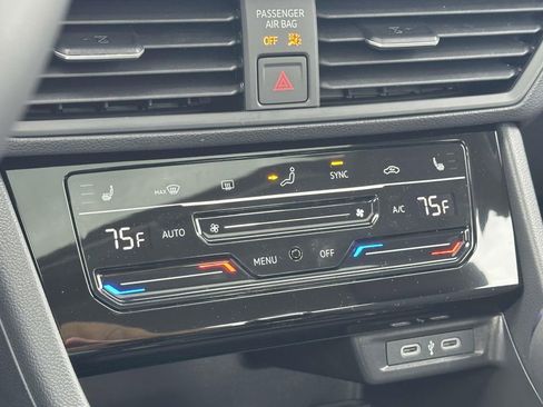 New 2026 Volkswagen Jetta SE image 21