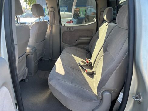 Used 2002 Toyota Tacoma PreRunner image 8