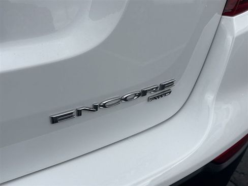 Used 2022 Buick Encore Preferred AWD/4WD image 30
