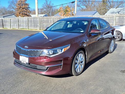 Used 2017 Kia Optima EX image 33