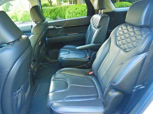 Used 2021 Hyundai Palisade Limited w/ Cargo Package AWD/4WD image 14