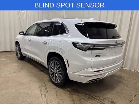 Used 2025 Buick Enclave Avenir w/ Super Cruise Package AWD/4WD image 7