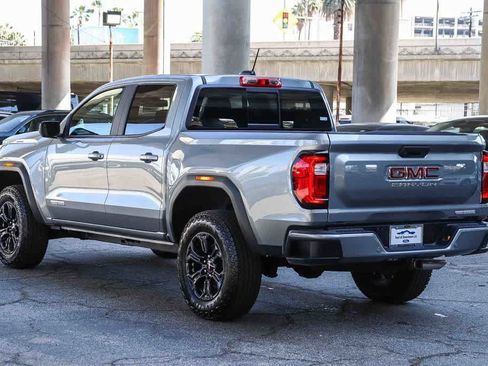 Used 2025 GMC Canyon Elevation w/ Convenience Package RWD image 7