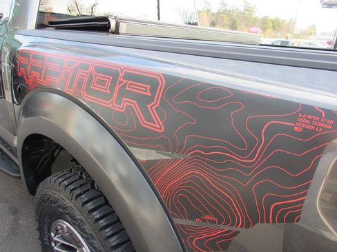 Used 2019 Ford F150 Raptor w/ Equipment Group 802A Luxury AWD/4WD image 42