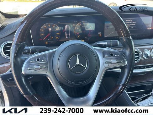 Used 2019 Mercedes-Benz S 560 4MATIC Sedan image 17