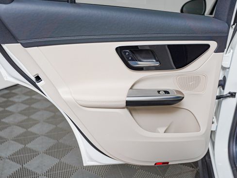Certified 2023 Mercedes-Benz GLC 300 image 20