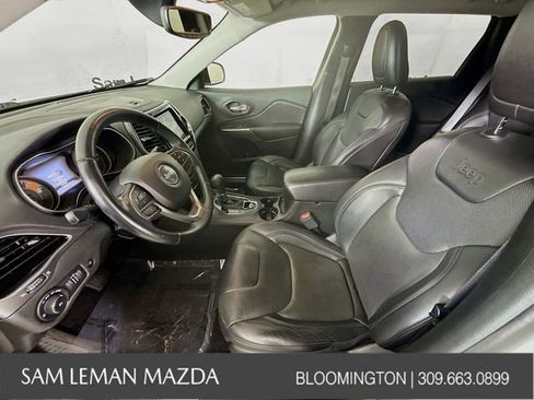 Used 2019 Jeep Cherokee Limited image 19