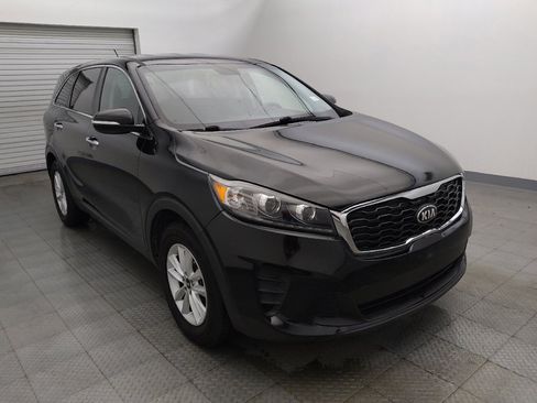 Used 2020 Kia Sorento FWD V6 image 13
