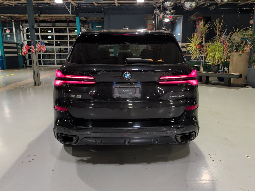 Certified 2024 BMW X5 xDrive40i w/ Executive Package AWD/4WD image 11
