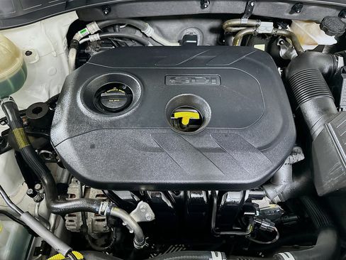 Used 2021 Hyundai Tucson SE image 32