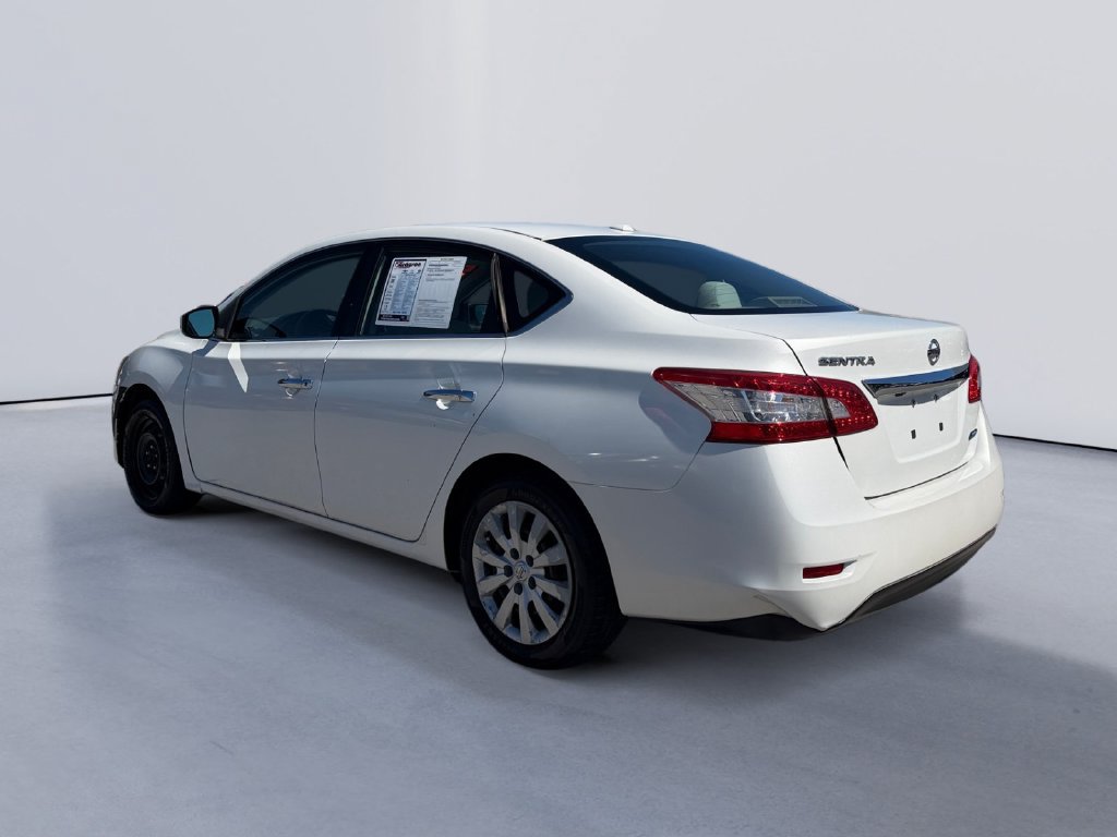 Used 2014 Nissan Sentra SV w/ SV Driver Package FWD image 5
