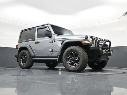 Used 2021 Jeep Wrangler Sport AWD/4WD image 18