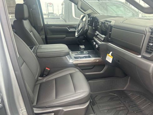 New 2026 GMC Sierra 1500 Elevation w/ Elevation Premium Package AWD/4WD image 28