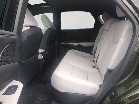 Used 2024 Lexus RX 350 Premium w/ Accessory Package (Z1) AWD/4WD image 8
